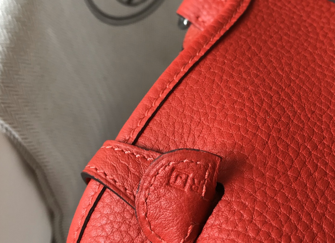 Hermes Evelyne 16 Amazone TPM Shoulder Bag In Red Clemence Leather